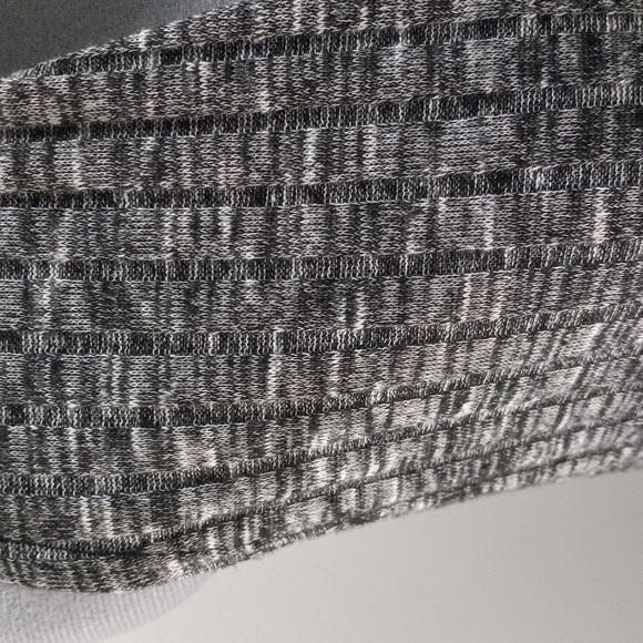 LulaRoe Size Med Tweed Sleeveless long Vest/jacket - Picture 4 of 7